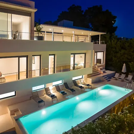 In Ibiza Town Sleeps 10 - Vue Talamanca (Ibiza)