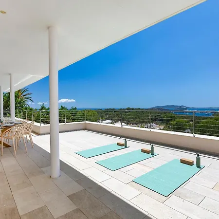 In Ibiza Town Sleeps 10 - Vue Villa *